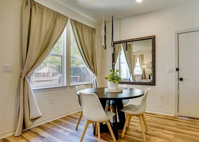 Historic Southside Worth W/ Fenced Yard! Fort Worth